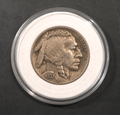 Buffalo / Indian Head Nickel Coin – Full Date – Vintage US 5¢ Coin in Holder