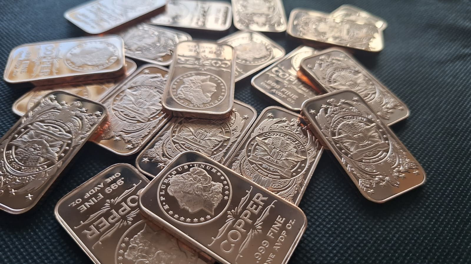 Lot of 4 - 1 oz Copper Bar .999 Fine Bullion - Random Design - Ingot
