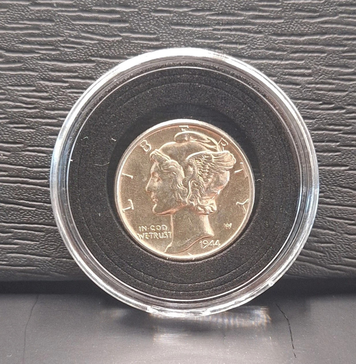 MERCURY DIME GEM BU UNCIRCULATED 90% SILVER 10C PDS IN CASE HOLDER (1)