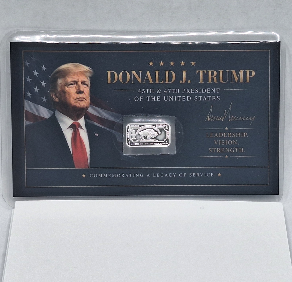 Donald Trump Tribute Card w/ Genuine 1g Buffalo .999 Fine Silver Bar