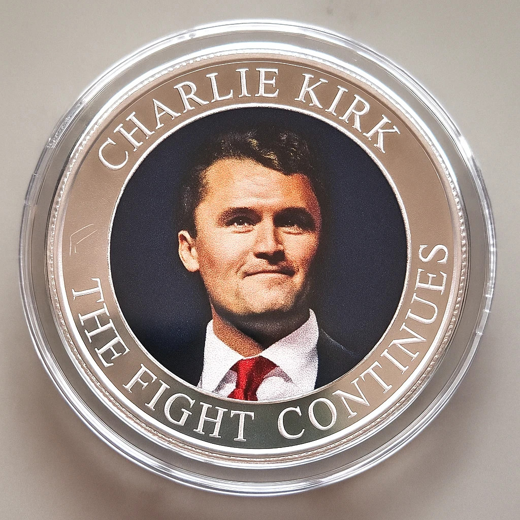 1 oz .999 Silver Charlie Kirk Memorial Coin 🇺🇸 w/ Certificate & Display Case